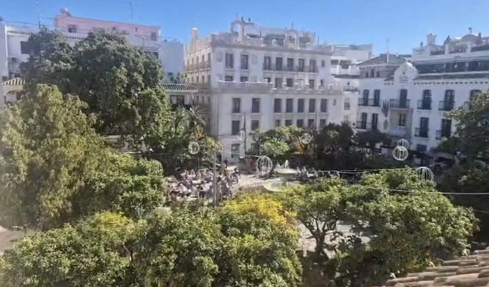 Sol, Mar Y Tierra Apartamentos 埃斯特波纳