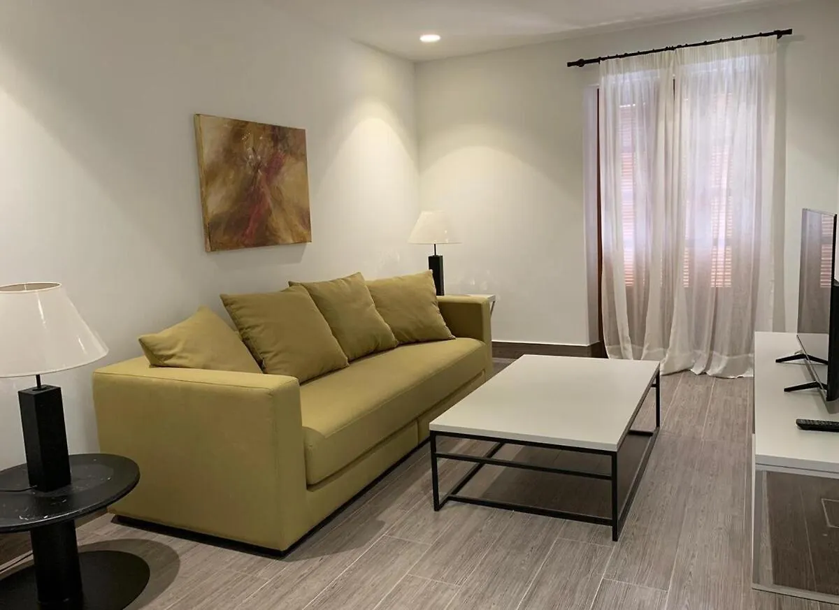 Sol, Mar Y Tierra Apartamentos 埃斯特波纳 西班牙
